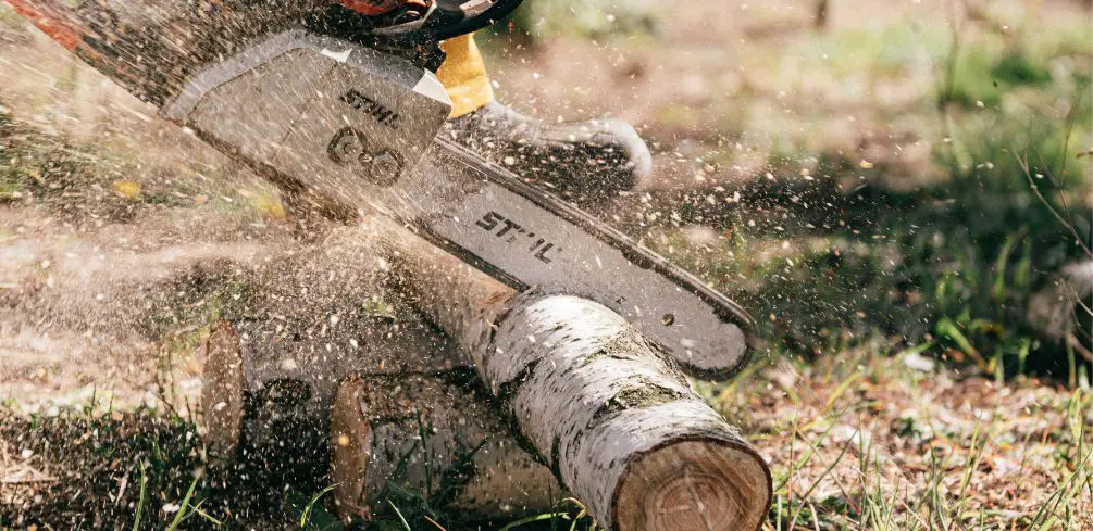 Why Does Dirt Ruin a Chainsaw? – TalknDirt